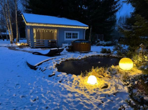 Romantic cozy house Kirzacinas pirts with sauna close to seaside